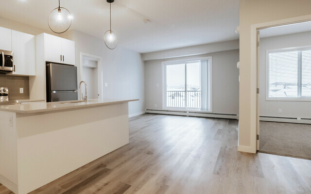 Sora 3 - B10 Unit - White Interior
