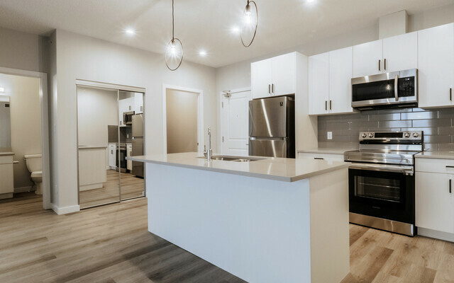 Sora 3 - B2 Unit - White Interior