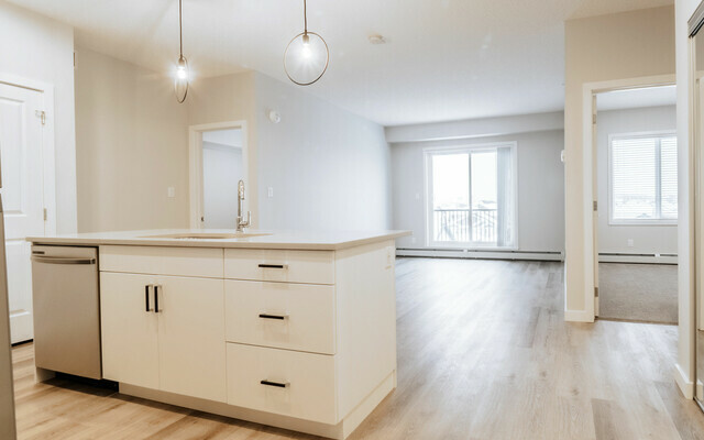 Sora 3 - B2 Unit - White Interior