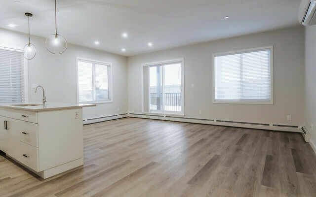 Sora 3 - Unit B7 - White Interior